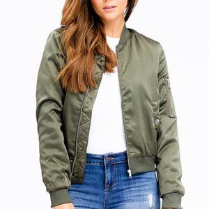 NWT Olive Full Zip Quilted Bomber Jacket